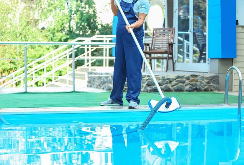 pool-cleaning-service